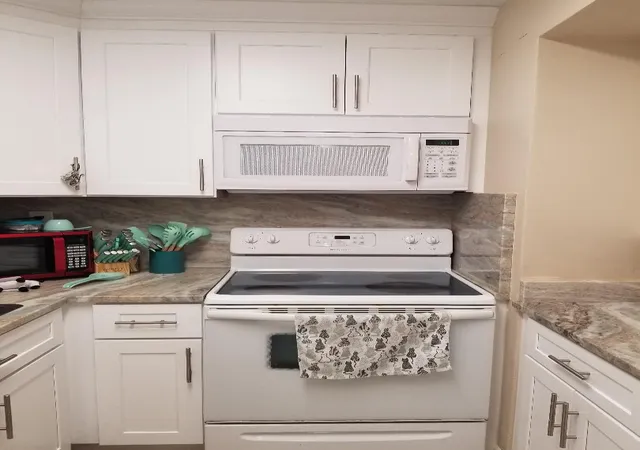 2nd image of 5861 Nw 16th Pl #201, Sunrise, FL 33313 | MLS# B26008913
