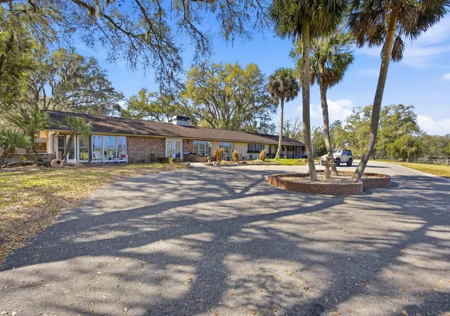 5th image of 6025 Nw 115Th Ave, Ocala, FL 34482 | MLS# B26008920