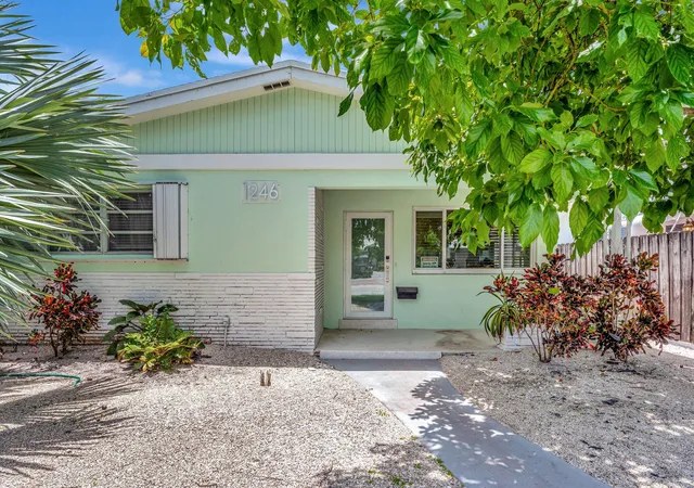 2nd image of 1246 Johnson St, Hollywood, FL 33019 | MLS# B26009049