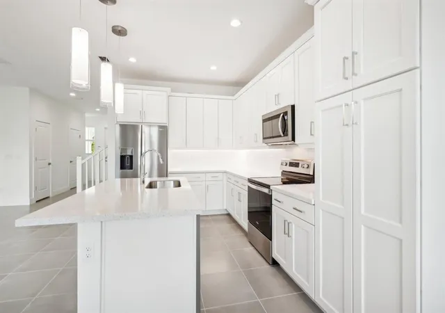 3rd image of 615 Parsons Wy, Deerfield Beach, FL 33442 | MLS# B26008498