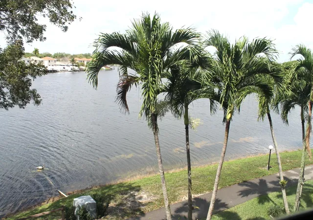 2nd image of 1100 Colony Point Cir #314, Pembroke Pines, FL 33026 | MLS# B26009071