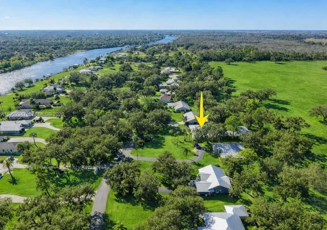 34th image of 1270 Riverbend Dr, La Belle, FL 33935 | MLS# A11992347