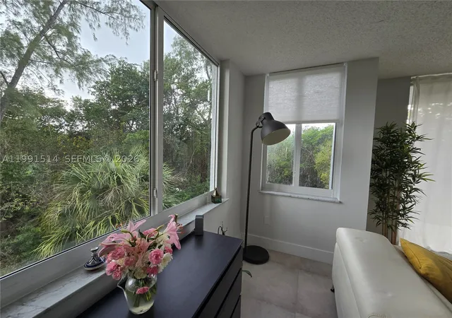 5th image of 17890 W Dixie Hwy, Miami, FL 33160