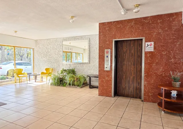 2nd image of 1735 Ne 164Th St, North Miami Beach, FL 33162