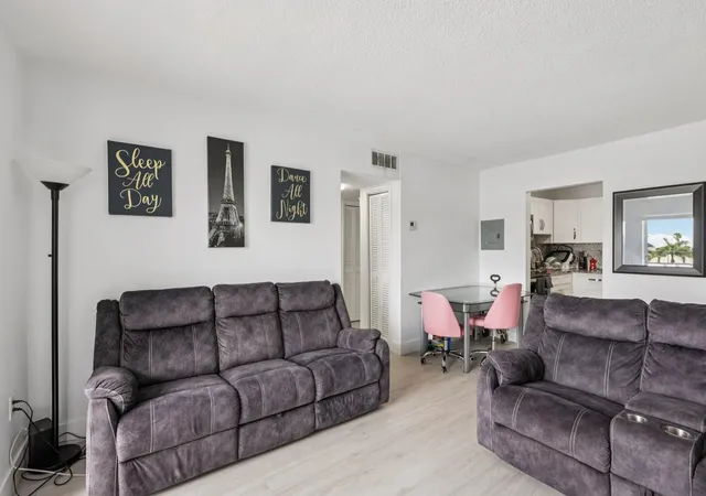 5th image of 1735 Ne 164Th St #F-304, North Miami Beach, FL 33162 | MLS# B26009188