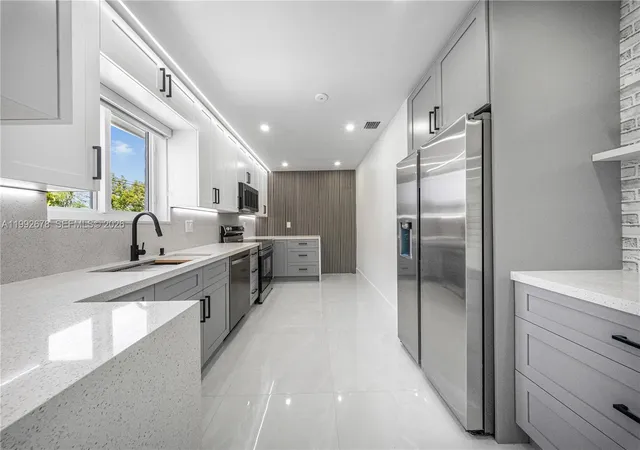 2nd image of 17860 Sw 110th Ct, Miami, FL 33157 | MLS# A11992678