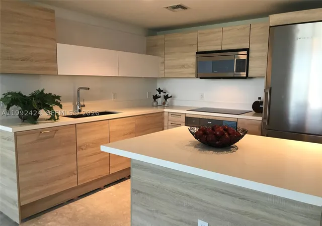 Photo 3 of Condo for sale at 16385 Biscayne Blvd #2206, North Miami Beach, FL 33160 | MLS# A11992424 | Listing updated on 2026-09-24