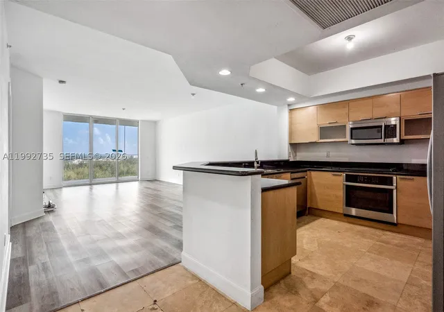 Photo 2 of Condo for sale at 14951 Royal Oaks Ln #1706, North Miami, FL 33181 | MLS# A11992735 | Listing updated on 2026-10-08