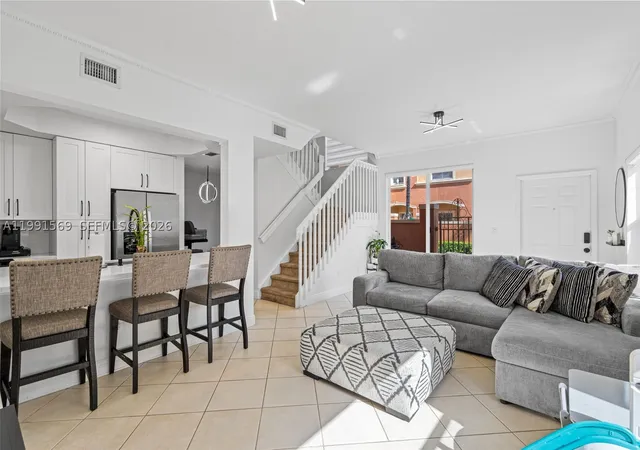 25th image of 4914 Sailboat Dr #4610, Dania Beach, FL 33312 | MLS# A11991569