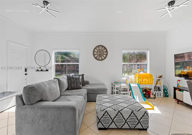 4th image of 4914 Sailboat Dr #4610, Dania Beach, FL 33312 | MLS# A11991569