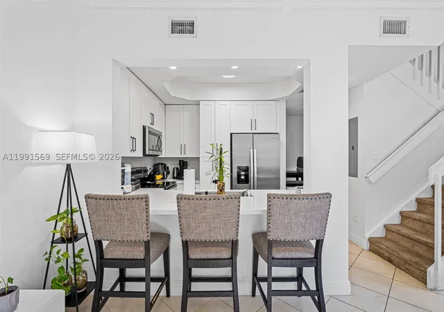 5th image of 4914 Sailboat Dr #4610, Dania Beach, FL 33312 | MLS# A11991569