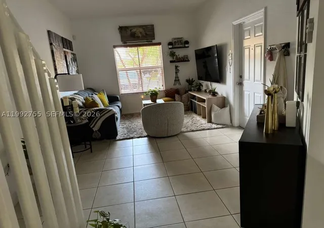 3rd image of 1083 Sw 160 Ave #1206, Pembroke Pines, FL 33027 | MLS# A11992755