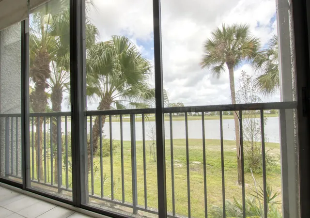 Homes for sale in Lake Worth, FL | 4832 Esedra Court, Lake Worth, FL 33467 | Houzeo