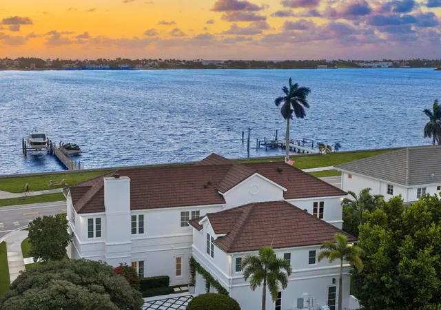 3rd image of 5501 S Flagler Dr, West Palm Beach, FL 33405 | MLS# B26009657