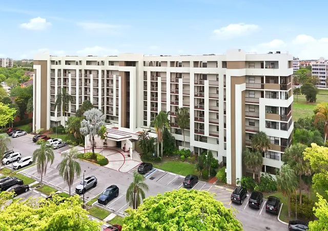 2nd image of 7050 Nw 44th St #705, Lauderhill, FL 33319 | MLS# B26009727