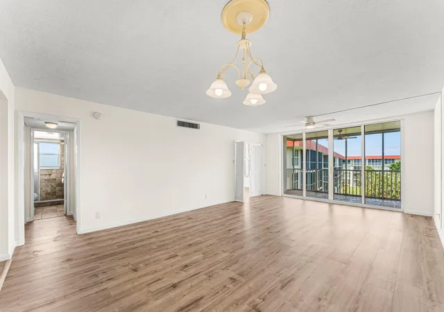 Homes for sale in Lighthouse Point, FL | 3100 Ne 48Th Ct #415, Lighthouse Point, FL 33064 | MLS# B26009754