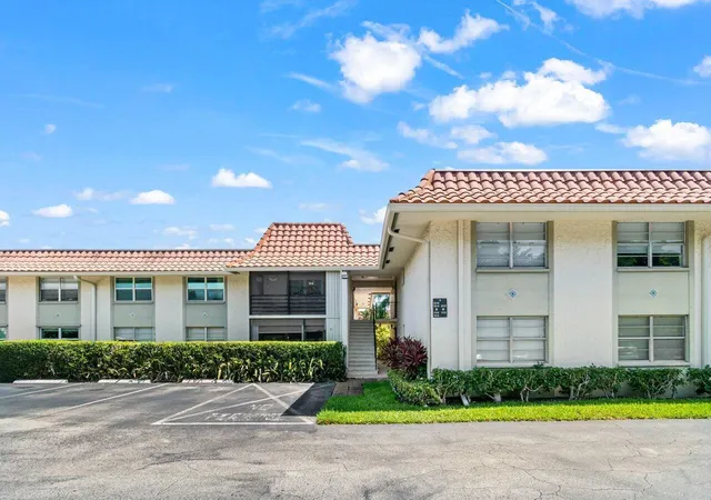 1st image of 1124 Nw 13th St #204a, Boca Raton, FL 33486 | MLS# B26009811
