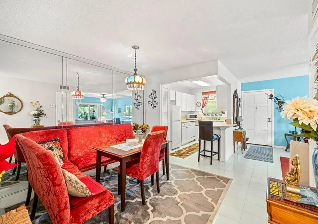 2nd image of 1124 Nw 13th St #204a, Boca Raton, FL 33486 | MLS# B26009811