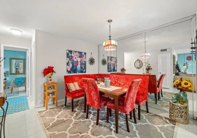 5th image of 1124 Nw 13Th St, Boca Raton, FL 33486