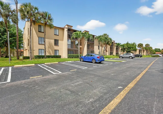 3rd image of 624 Sea Pine Wy #B3, Greenacres, FL 33415 | MLS# B26009966