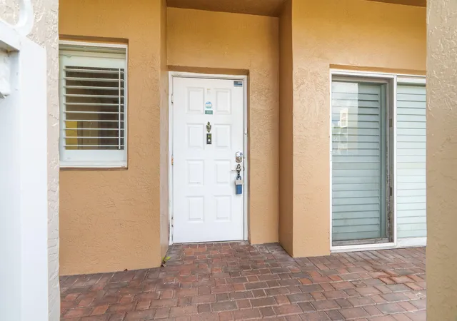2nd image of 7623 Southampton Ter #102, Tamarac, FL 33321 | MLS# B26009972