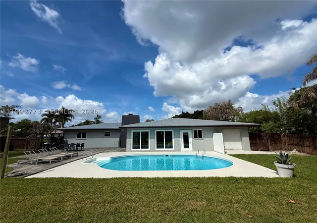 Homes for sale in Stuart, FL | 2497 Nw South Manor Ave, Stuart, FL 34994 | MLS# A11992773