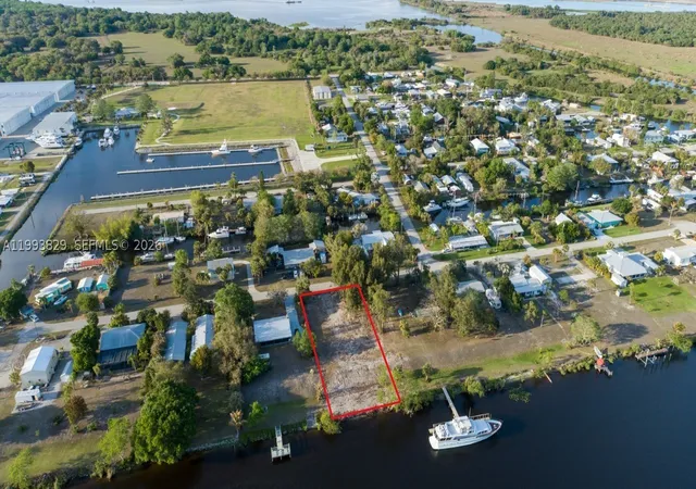 1st image of 1035 W Anchor Lane, Moore Haven, FL 33471 | MLS# A11993829