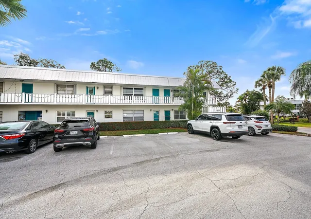 Homes for sale in Stuart, FL | 2929 Se Ocean Blvd #103-2, Stuart, FL 34996 | MLS# B26010233