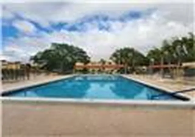 Homes for sale in Tamarac, FL | 5851 Nw 62nd Avenue, Tamarac, FL 33319 | Houzeo