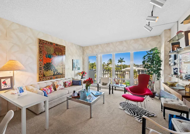 3rd image of 2500 E Las Olas Blvd #404, Fort Lauderdale, FL 33301 | MLS# B26010310