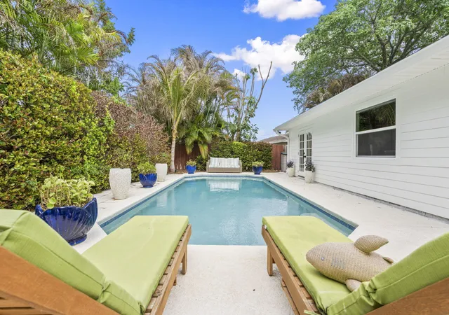 2nd image of 1904 Ne Avenida Dracaena, Jensen Beach, FL 34957 | MLS# B26010330