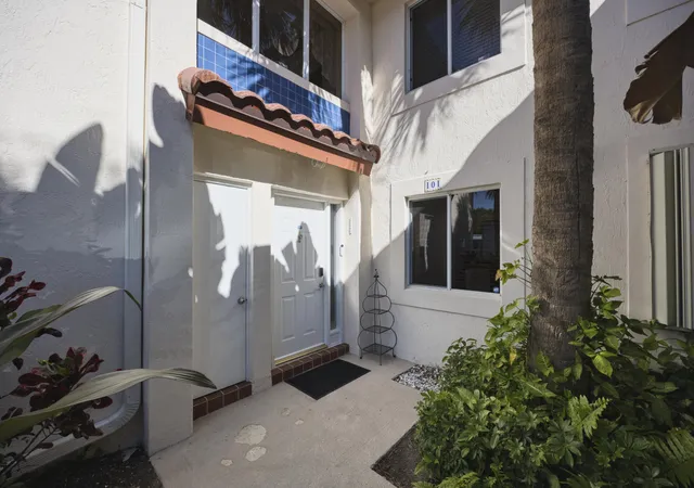 Homes for sale in Boca Raton, FL | 380 Nw 67th St #Apt 101, Boca Raton, FL 33487 | MLS# B26010342