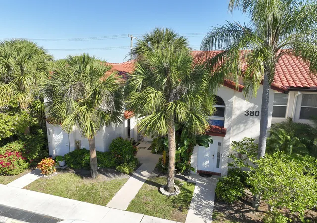 Homes for sale in Boca Raton, FL | 380 Nw 67th Street, Boca Raton, FL 33487 | Houzeo