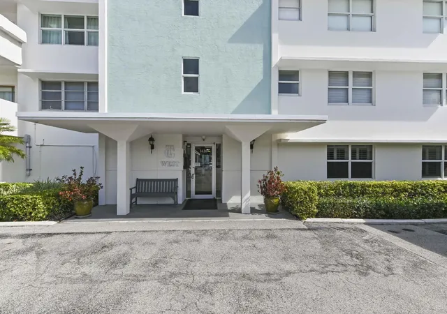 Homes for sale in Pompano Beach, FL | 1630 N Ocean Blvd #215, Pompano Beach, FL 33062 | MLS# B26010388