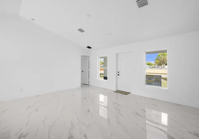 5th image of 21483 Nw 262Nd St, Okeechobee, FL 34972 | MLS# B26010395