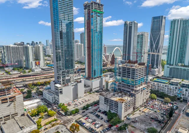 Homes for sale in Miami, FL | 20 Ne 11th St #3205, Miami, FL 33132 | MLS# B26010400