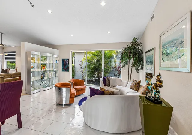 5th image of 4510 Kensington Park Wy, Lake Worth, FL 33449 | MLS# B26010418