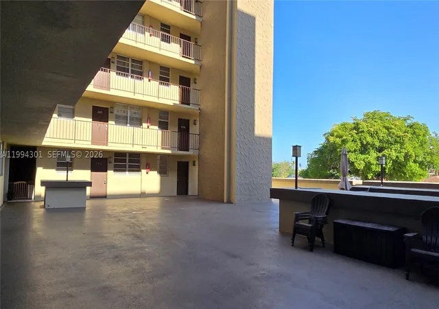 13th image of 1811 Jefferson St #202, Hollywood, FL 33020 | MLS# A11994301