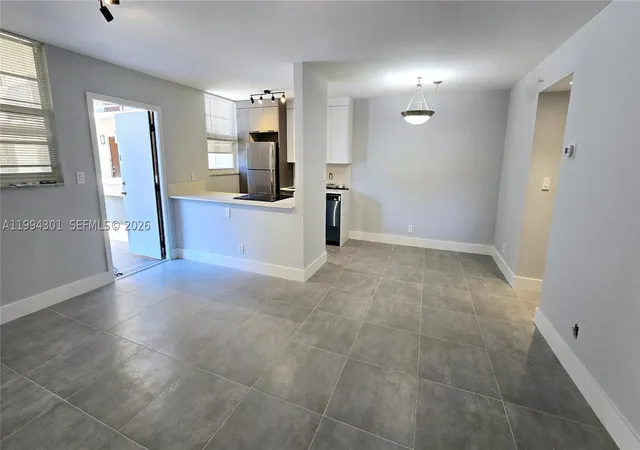 4th image of 1811 Jefferson St #202, Hollywood, FL 33020 | MLS# A11994301