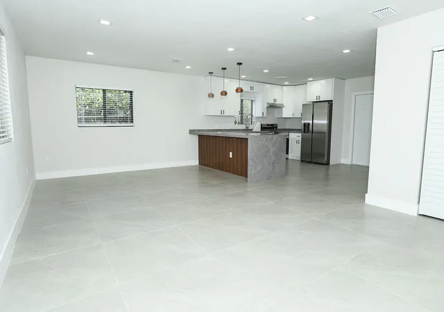 5th image of 1781 Nw 154Th St, Opa Locka, FL 33054 | MLS# B26010515