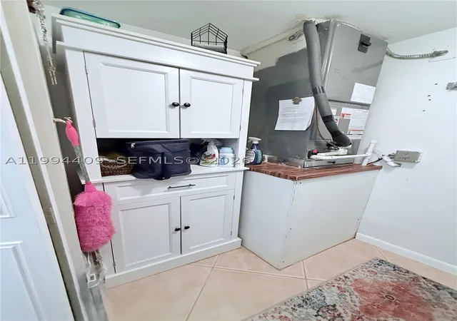 4th image of 340 Pine Ridge Cir #C-1, Green Acres, FL 33463 | MLS# A11994409