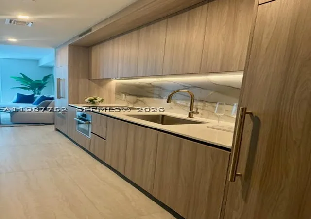 2nd image of 77 Se 5Th St #2708, Miami, FL 33131 | MLS# A11987752