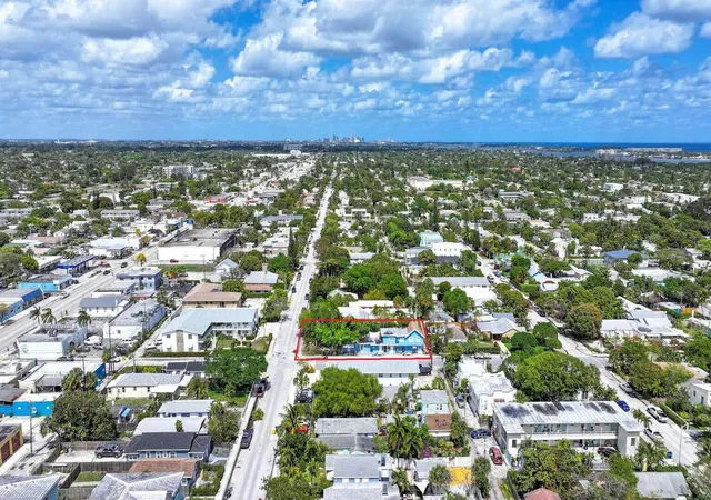 4th image of 714 N 4Th Ave Ave N, Lake Worth Beach, FL 33460 | MLS# B26010776