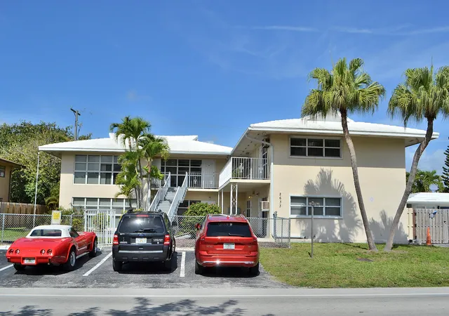 Homes for sale in Fort Lauderdale, FL | 2633 Middle River Dr #1-6, Fort Lauderdale, FL 33306 | MLS# B26010851