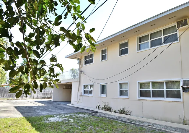 Homes for sale in Fort Lauderdale, FL | 2633 Middle River Dr #1-6, Fort Lauderdale, FL 33306 | MLS# B26010851
