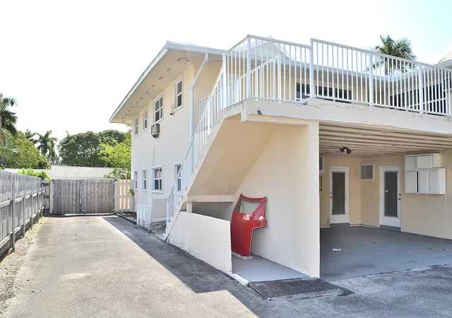 Homes for sale in Fort Lauderdale, FL | 2633 Middle River Dr #1-6, Fort Lauderdale, FL 33306 | MLS# B26010851