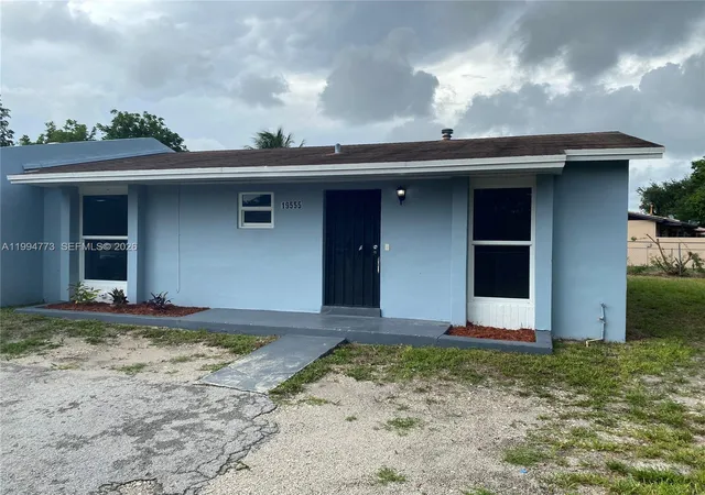 10th image of 19555 Nw 29th Ct #1, Miami Gardens, FL 33056 | MLS# A11994773