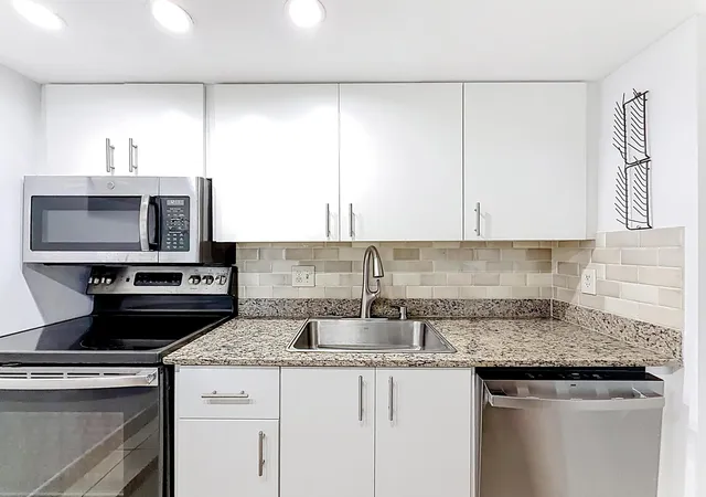 5th image of 755 Dotterel Rd, Delray Beach, FL 33444