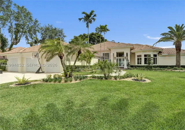 Homes for sale in Weston, FL | 2512 Princeton Court, Weston, FL 33327 | MLS# A11994852