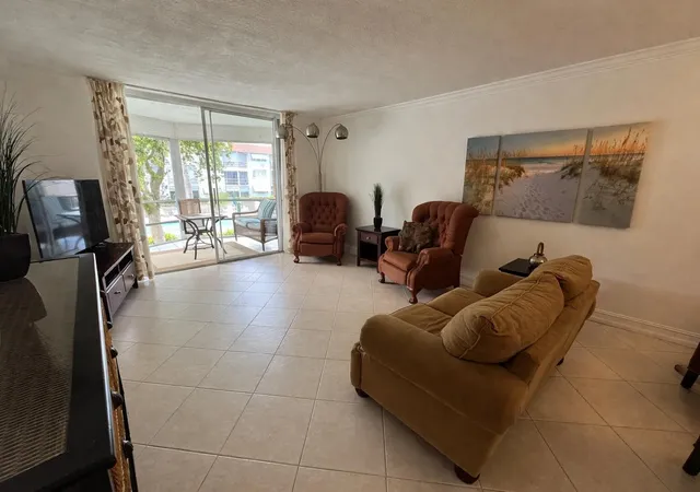 Homes for sale in Deerfield Beach, FL | 400 Se 10Th St #202, Deerfield Beach, FL 33441 | MLS# B26010994